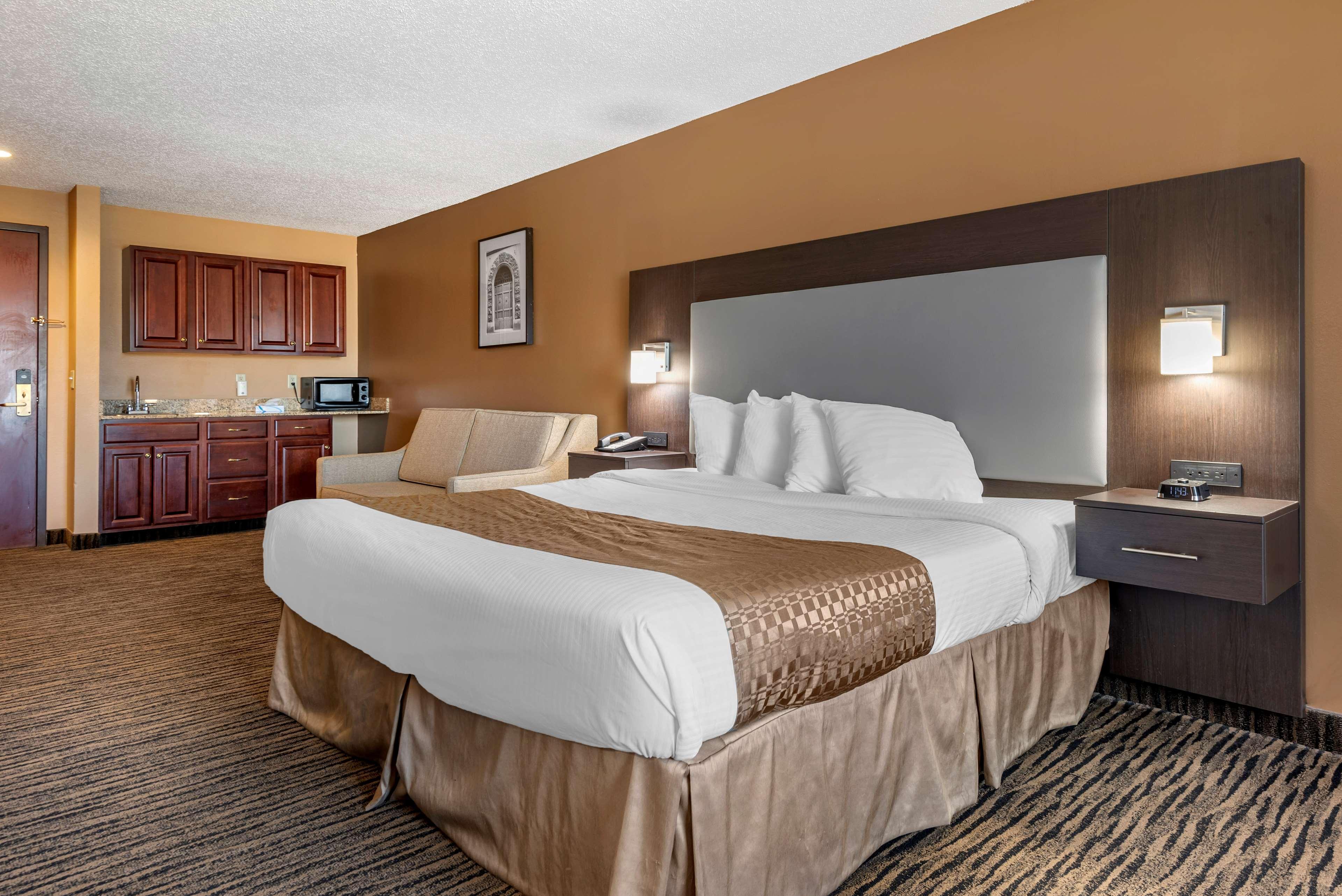 Best Western The At The Fairgrounds Hotel 3*
